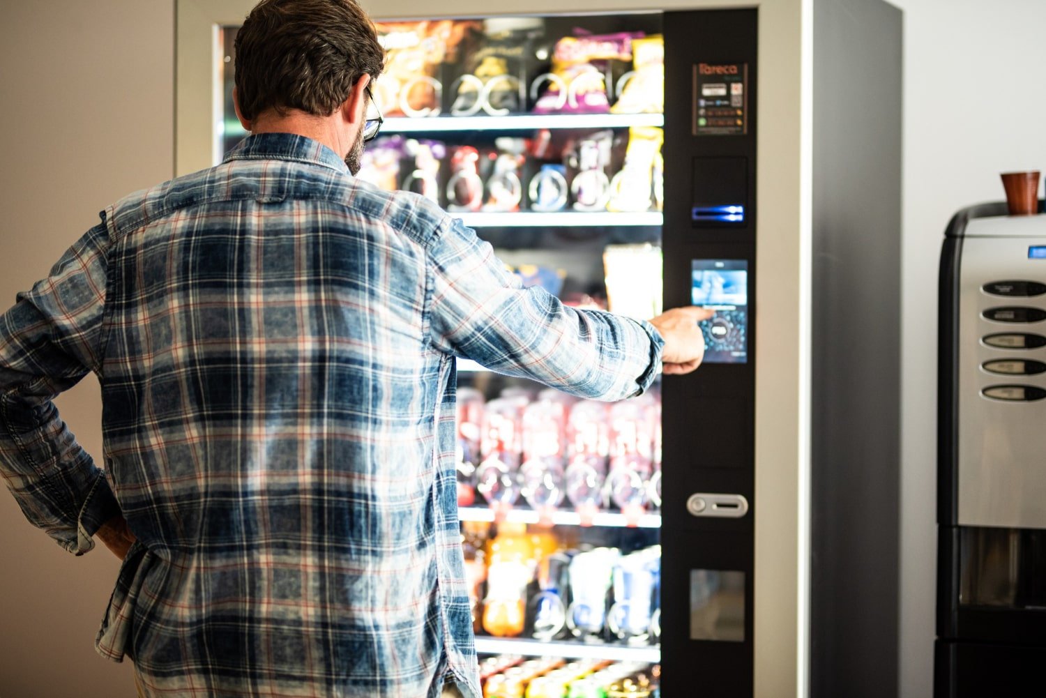 The Future of Convenience: How Vending Machines Are Transforming Daily Life