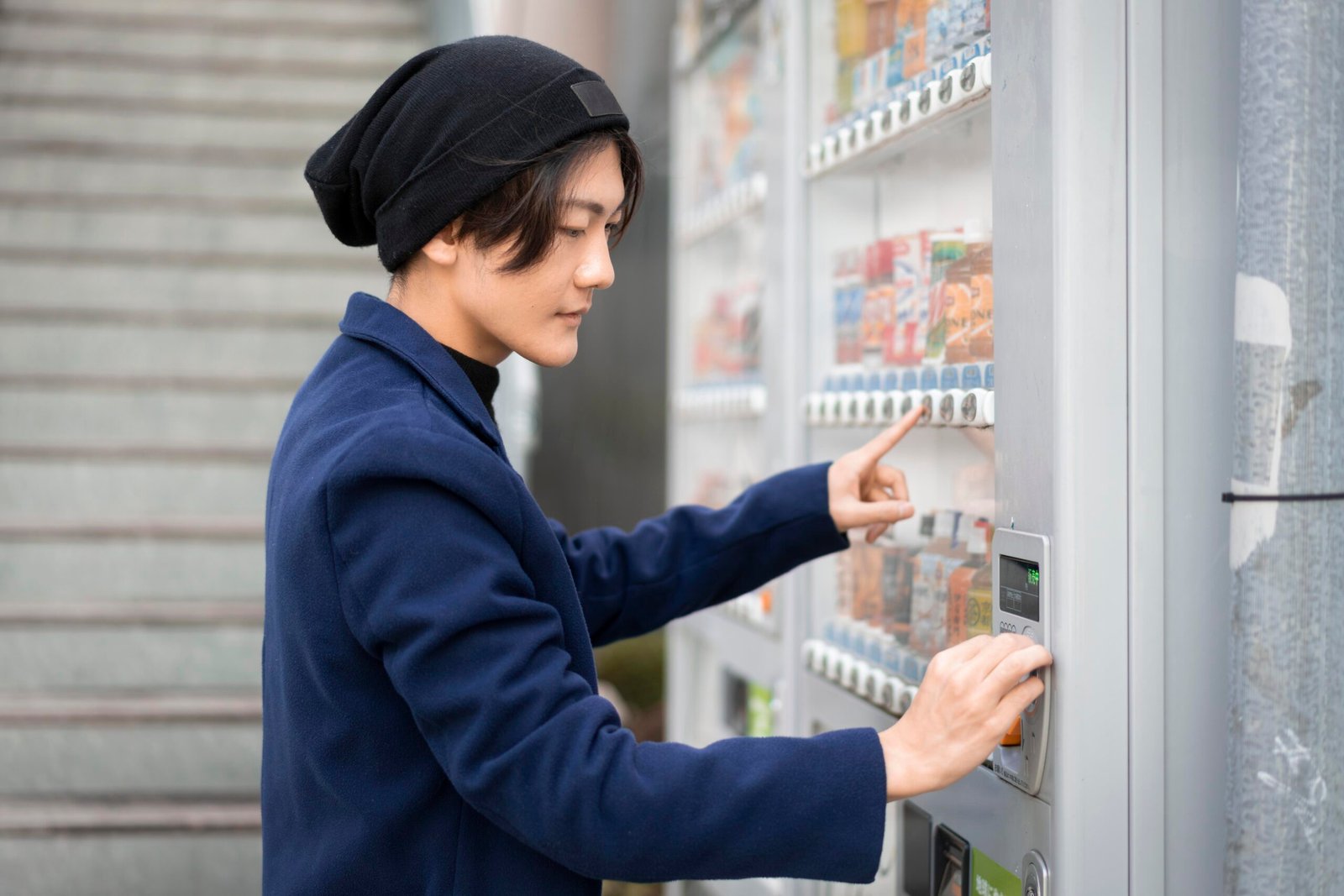 Why Smart Vending Machines Are Revolutionizing the Retail Industry